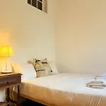 As A Local! Santos Historical 6 Bedroom Iii Διαμέρισμα Lisboa