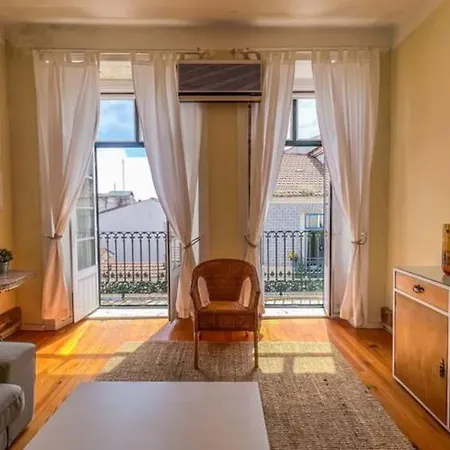 As A Local! Santos Historical 6 Bedroom Iii *