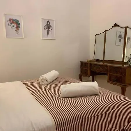 As A Local! Santos Historical 6 Bedroom Iii *