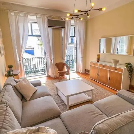 As A Local! Santos Historical 6 Bedroom Iii *