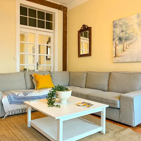 As A Local! Santos Historical 6 Bedroom Iii Lisboa