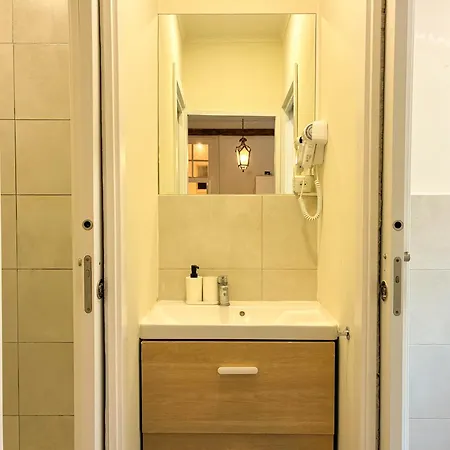 As A Local! Santos Historical 6 Bedroom Iii Lisbona