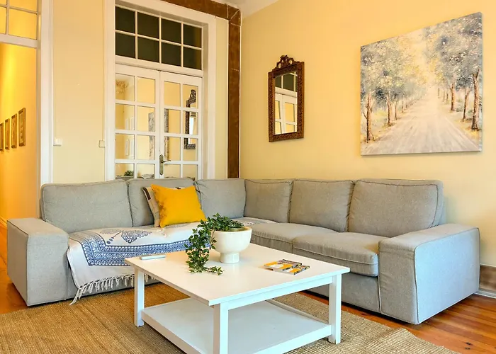 As A Local! Santos Historical 6 Bedroom Iii Lisbon